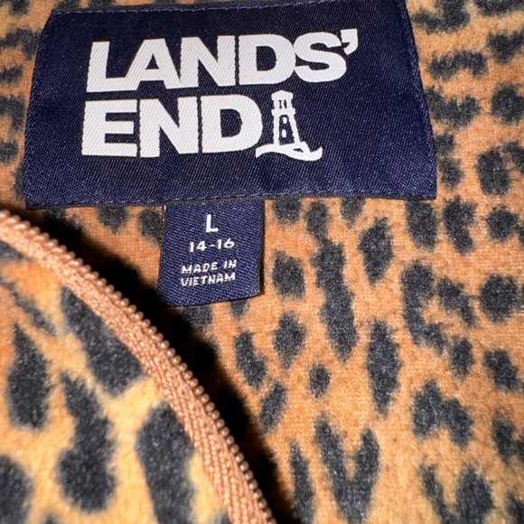 Ladies Land’s End 1/4 leopard print fleece pullover. Size L (14-16). EUC. - Picture 2 of 7